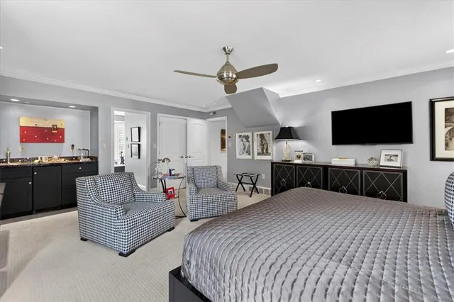 $1,995,000 | 221 West 53rd Terrace, Kansas City, MO 64112