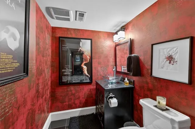 $1,995,000 | 221 West 53rd Terrace, Kansas City, MO 64112