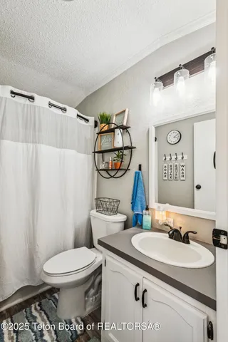 $284,000 | 958 Bonneville Street, Pinedale, WY 82941