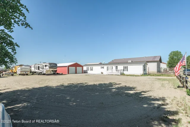 $284,000 | 958 Bonneville Street, Pinedale, WY 82941