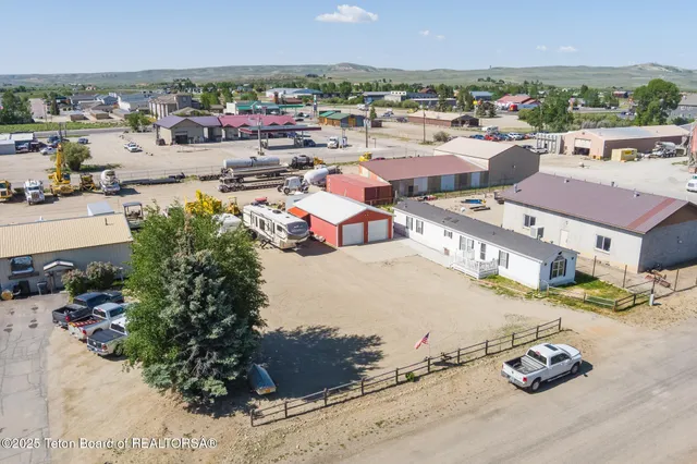 $284,000 | 958 Bonneville Street, Pinedale, WY 82941