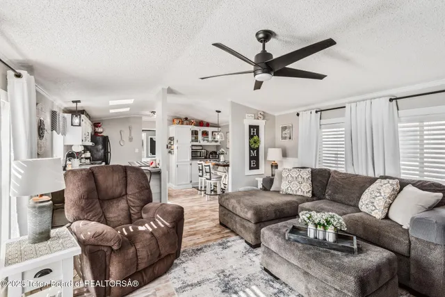 $284,000 | 958 Bonneville Street, Pinedale, WY 82941