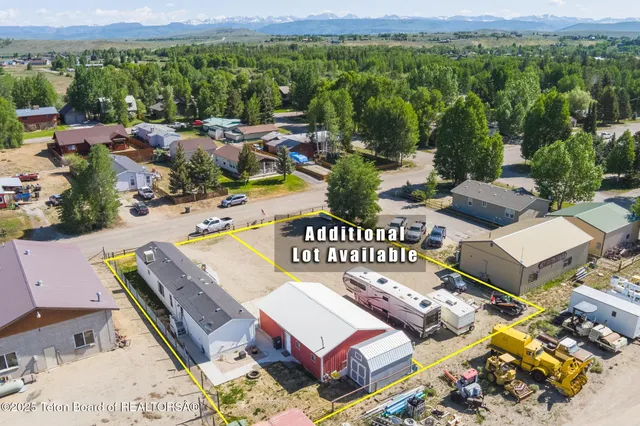 $284,000 | 958 Bonneville Street, Pinedale, WY 82941