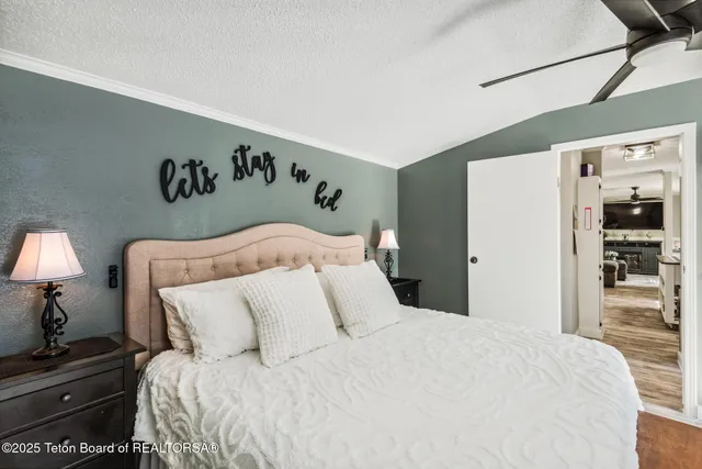 $284,000 | 958 Bonneville Street, Pinedale, WY 82941