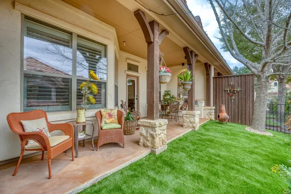 $485,000 | 302 Enclave Circle, Horseshoe Bay, TX 78657