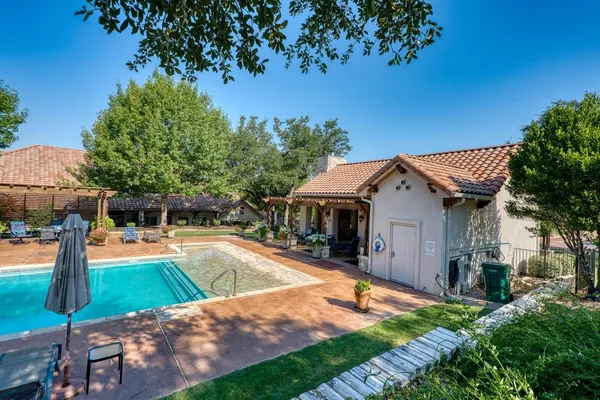 $485,000 | 302 Enclave Circle, Horseshoe Bay, TX 78657