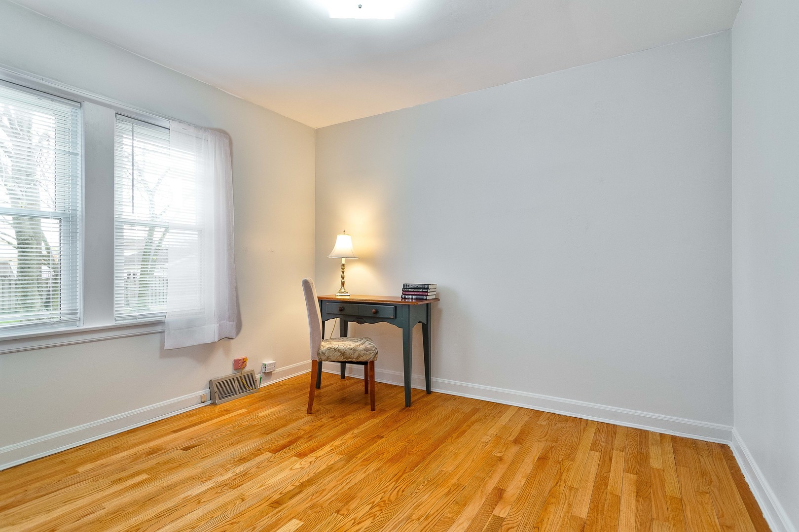 7701 West Rascher Avenue Chicago, IL 60656 - Photo 13 of 27
