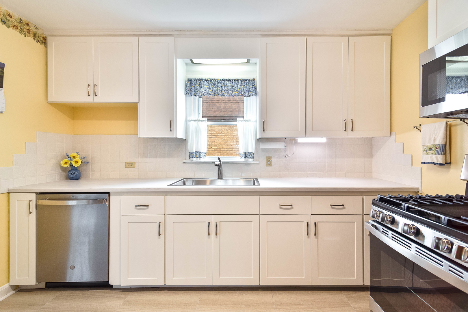 7701 West Rascher Avenue Chicago, IL 60656 - Photo 6 of 27