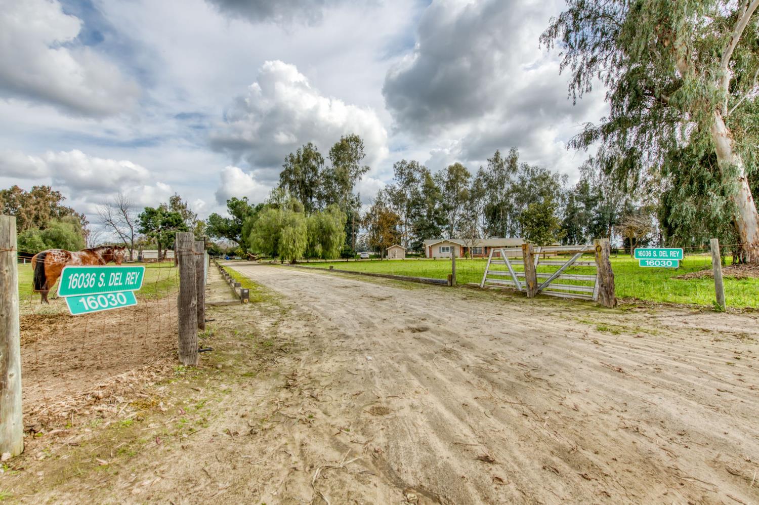 16036 South Del Rey Avenue Kingsburg, CA 93631 - Photo 5 of 64