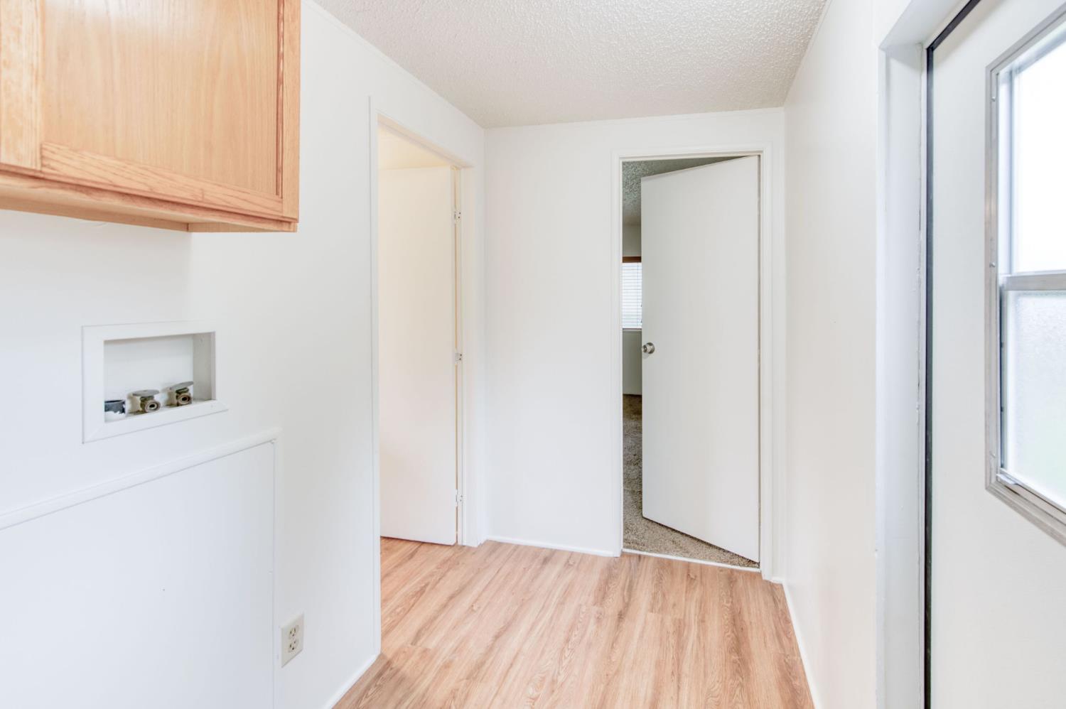 16036 South Del Rey Avenue Kingsburg, CA 93631 - Photo 51 of 64 a view of room with window