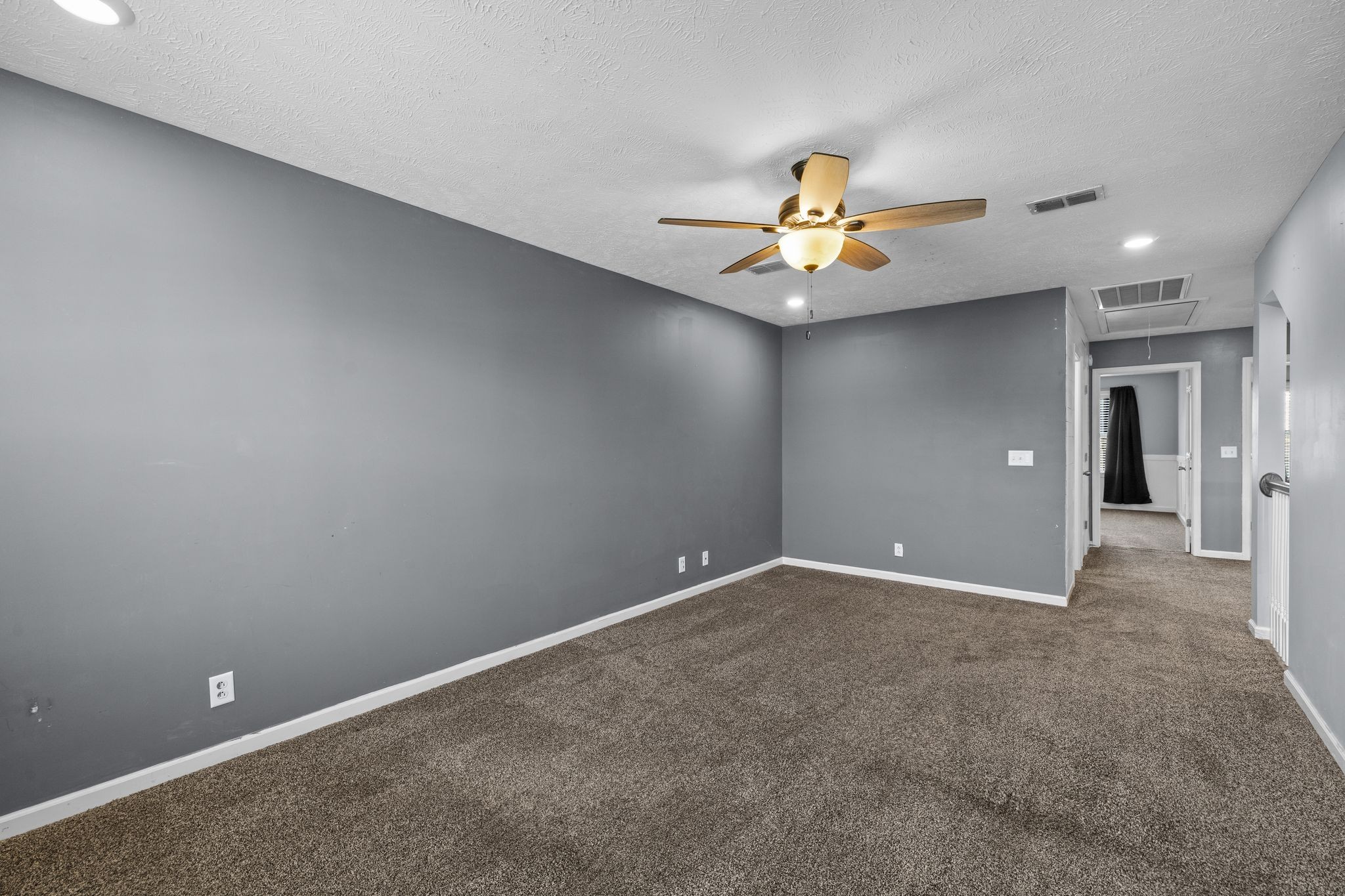 911 Keepsake Diamond Lane Murfreesboro, TN 37128 - Photo 19 of 33 a view of an empty room