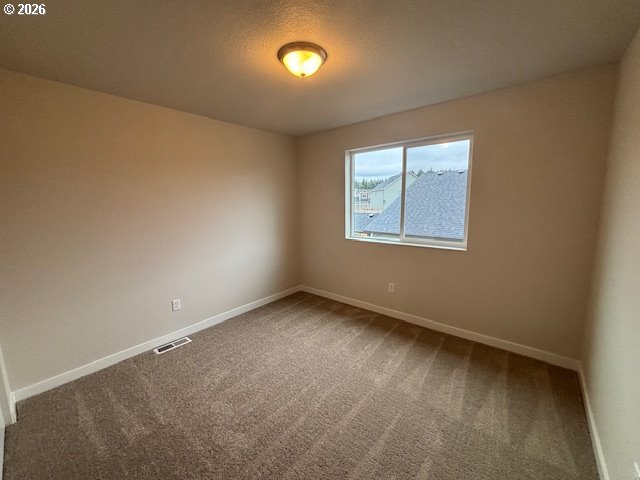 1585 Young Street Lafayette, OR 97127 - Photo 20 of 23 an empty room with a window
