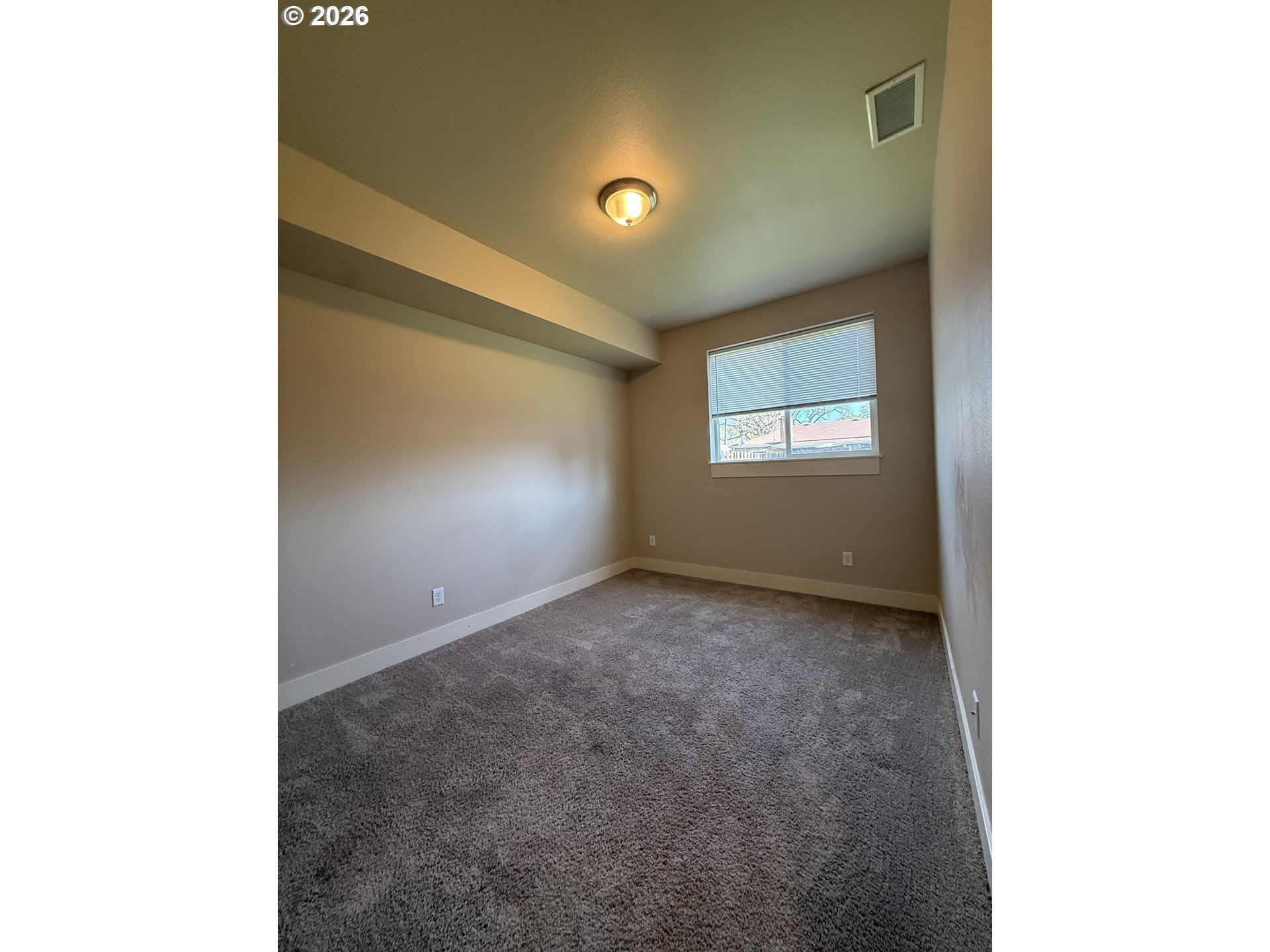 183 South Williams Street Lebanon, OR 97355 - Photo 25 of 29