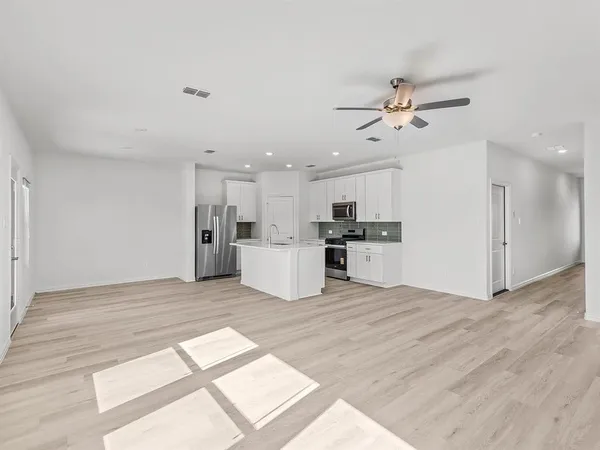 $2,550 | 413 Willet Drive, McKinney, TX 75069