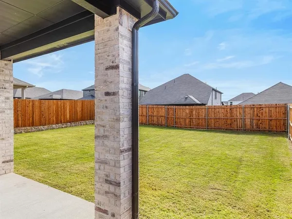 $2,550 | 413 Willet Drive, McKinney, TX 75069