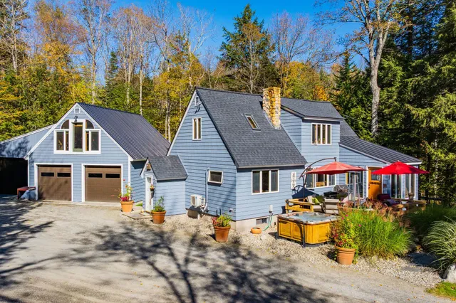 $585,000 | 1886 Winhall Hollow Road, Londonderry, VT 05155