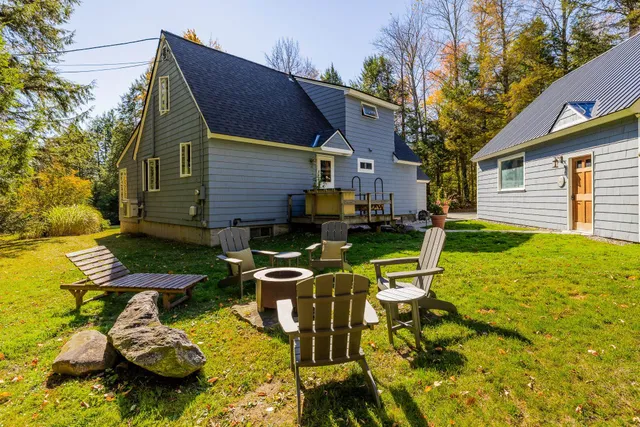 $585,000 | 1886 Winhall Hollow Road, Londonderry, VT 05155