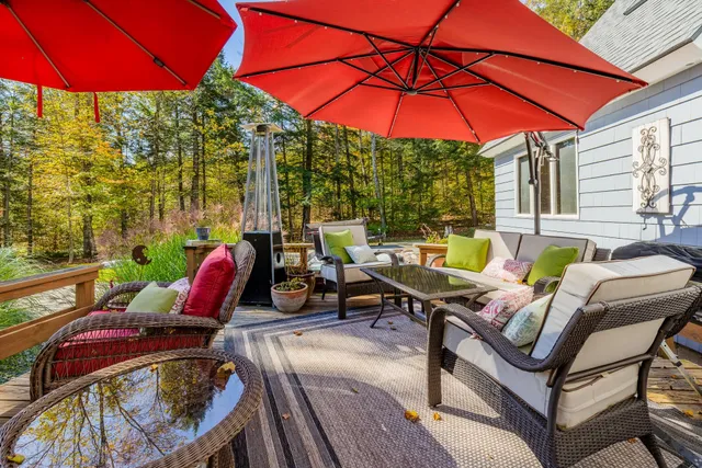 $585,000 | 1886 Winhall Hollow Road, Londonderry, VT 05155