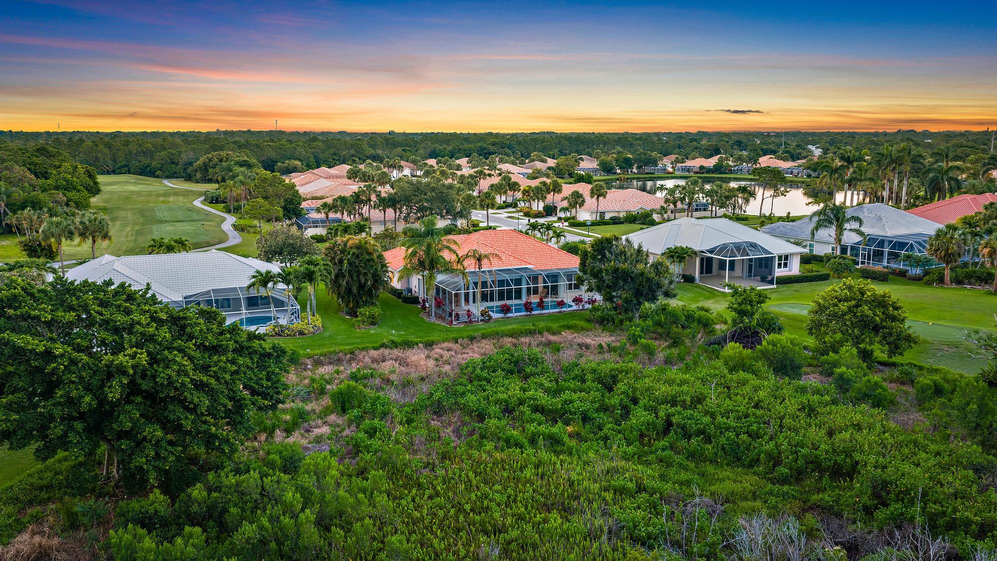 8157 Southeast Double Tree Drive Hobe Sound, FL 33455 - Photo 38 of 46 a view of a city