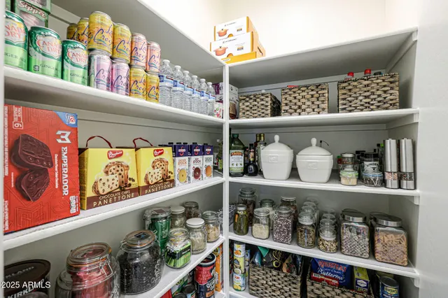 $2,500 | 4662 Cactus Wren Road, Wickenburg, AZ 85390