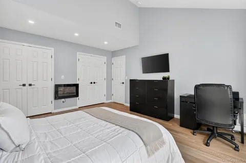 $825,000 | 53 Driftwood Drive, Somers, NY 10589