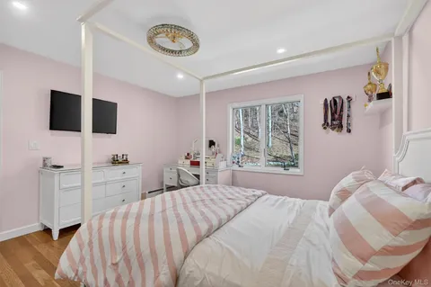 $825,000 | 53 Driftwood Drive, Somers, NY 10589