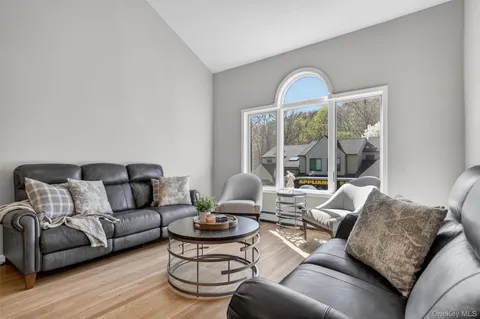 $825,000 | 53 Driftwood Drive, Somers, NY 10589