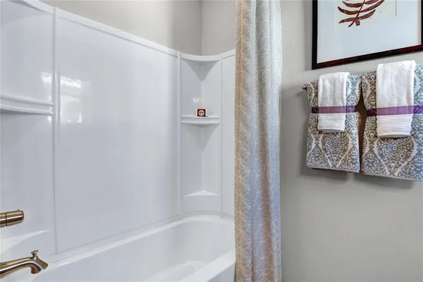 $409,999 | 5141 Spring Maiden Circle, Apollo Beach, FL 33572