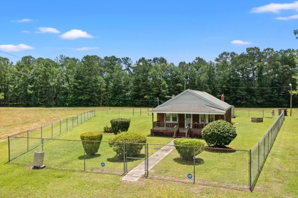 $300,000 | 7548 Highway 41, Jamestown, SC 29453
