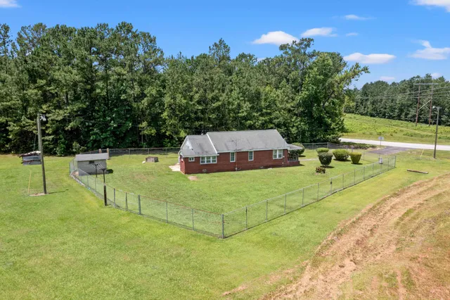 $400,000 | 7548 Highway 41, Jamestown, SC 29453