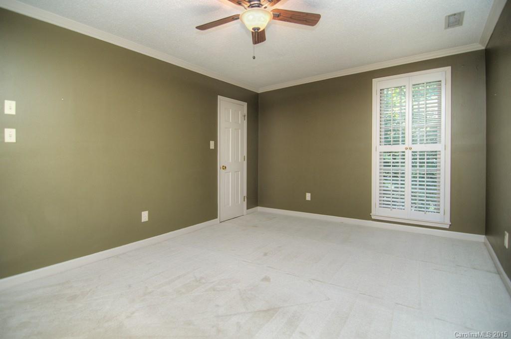 4 Tanglewood Road Lake Wylie, SC 29710 - Photo 17 of 24