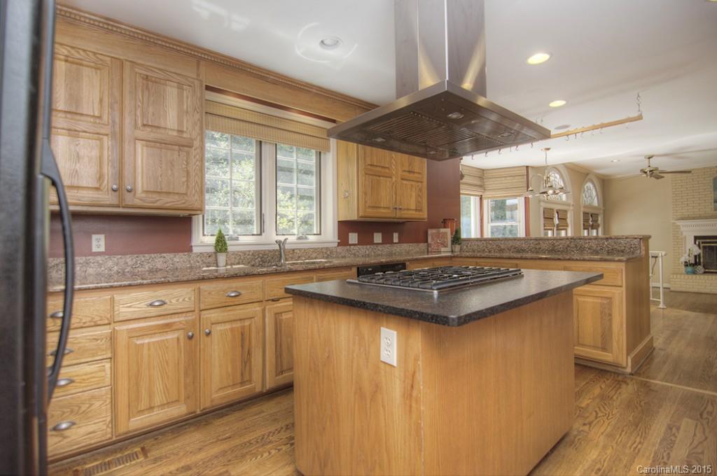4 Tanglewood Road Lake Wylie, SC 29710 - Photo 7 of 24