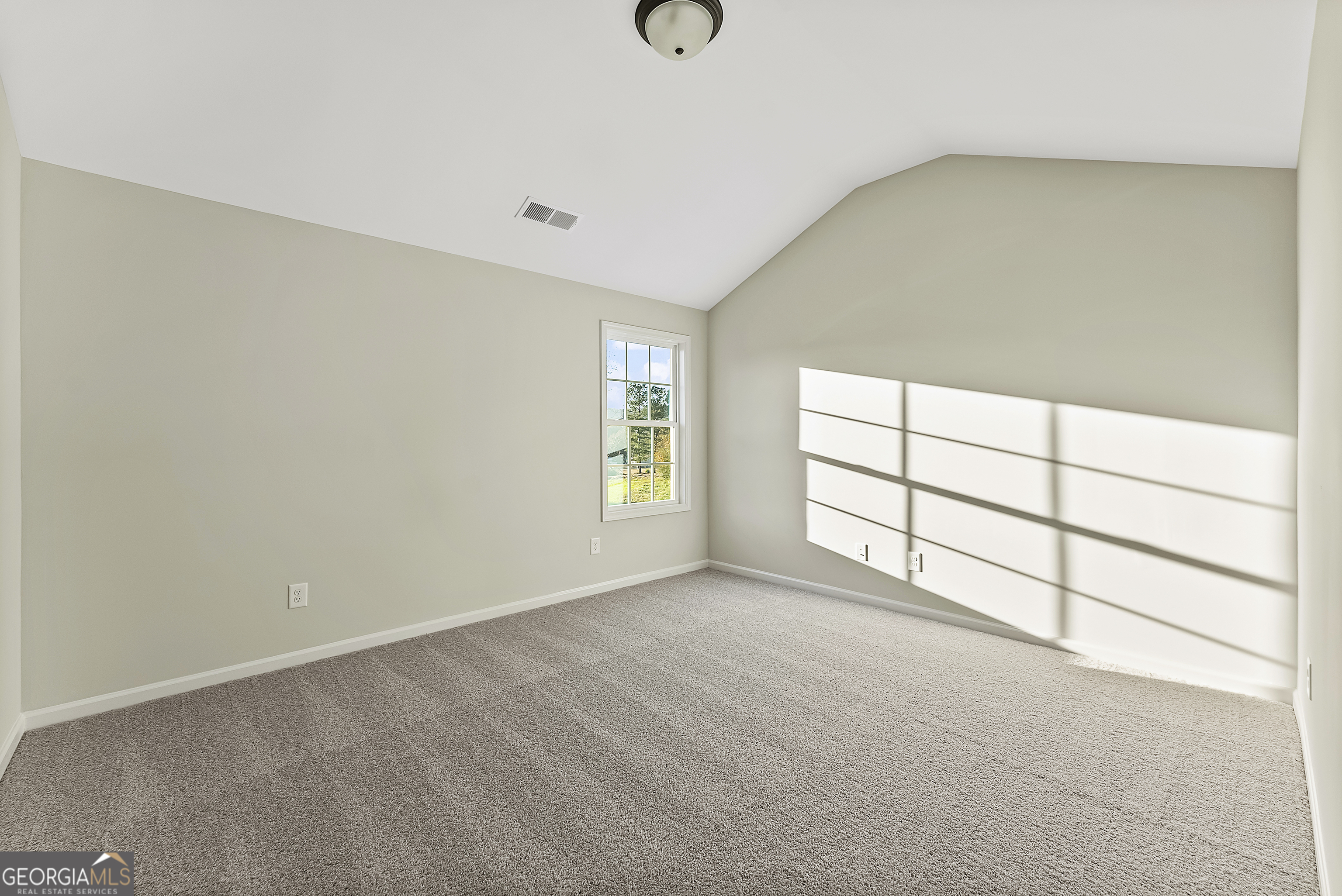 575 Mountain View Drive, Unit 17B Hamilton, GA 31811 - Photo 20 of 34 a view of livingroom with an empty space