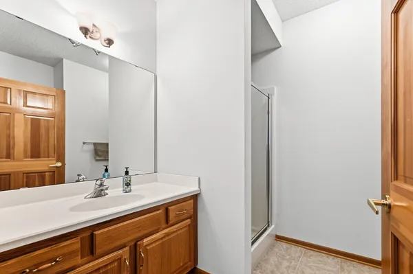 $382,000 | 14018 54th Avenue North, Unit 3, Plymouth, MN 55446