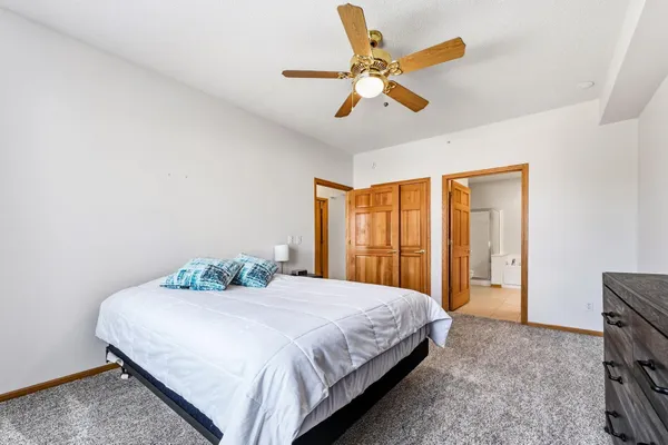 $382,000 | 14018 54th Avenue North, Unit 3, Plymouth, MN 55446