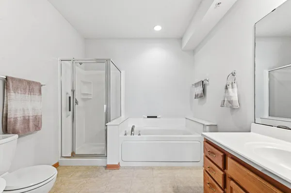 $382,000 | 14018 54th Avenue North, Unit 3, Plymouth, MN 55446