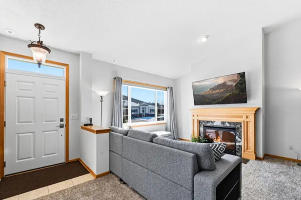 $382,000 | 14018 54th Avenue North, Unit 3, Plymouth, MN 55446