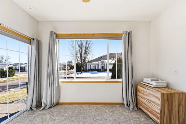 $382,000 | 14018 54th Avenue North, Unit 3, Plymouth, MN 55446