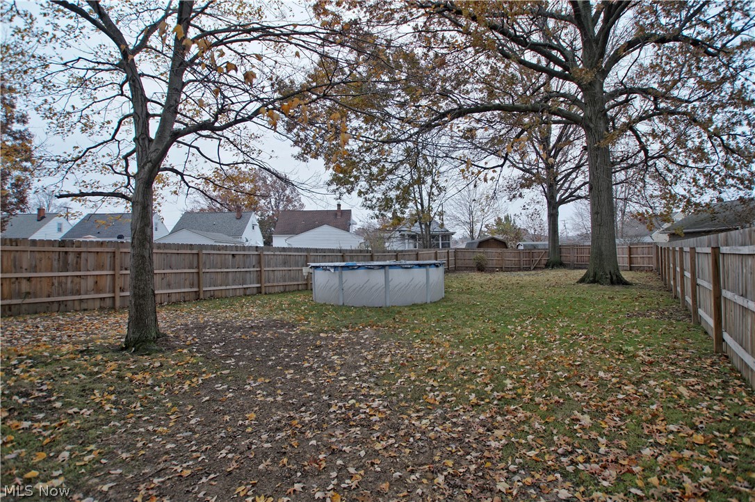 29956 Regent Road Wickliffe, OH 44092 - Photo 4 of 25 Gallery Image 4