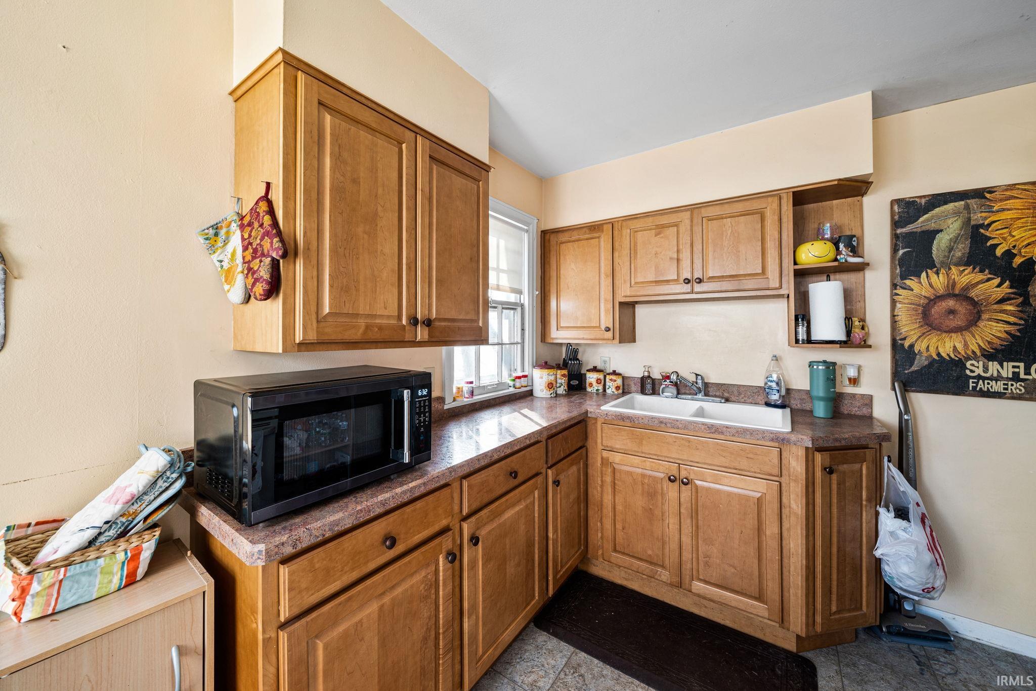 2033 Riverside Drive South Bend, IN 46616 - Photo 6 of 17 Gallery Image 6
