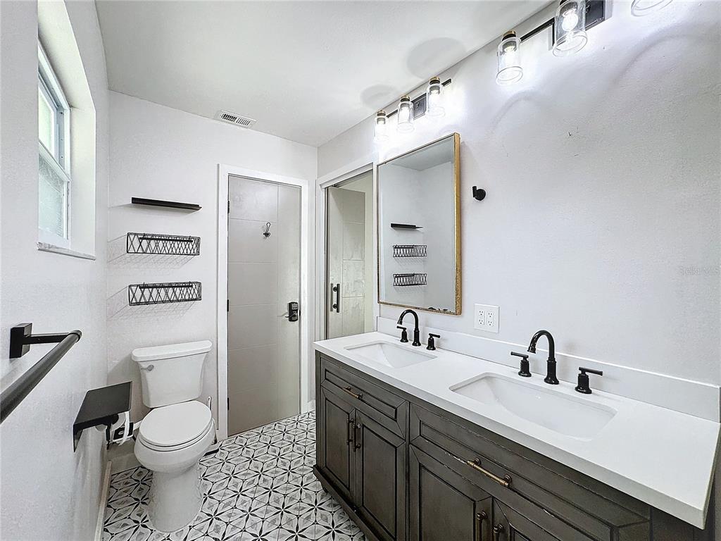7610 117th Street Seminole, FL 33772 - Photo 25 of 64