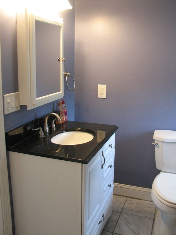 47 Clayton Road Holyoke, MA 01040 - Photo 13 of 23 Gallery Image 13