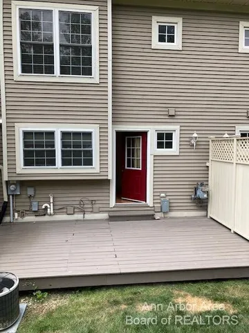 $2,100 | 1023 Bluestem Lane, Ann Arbor, MI 48103