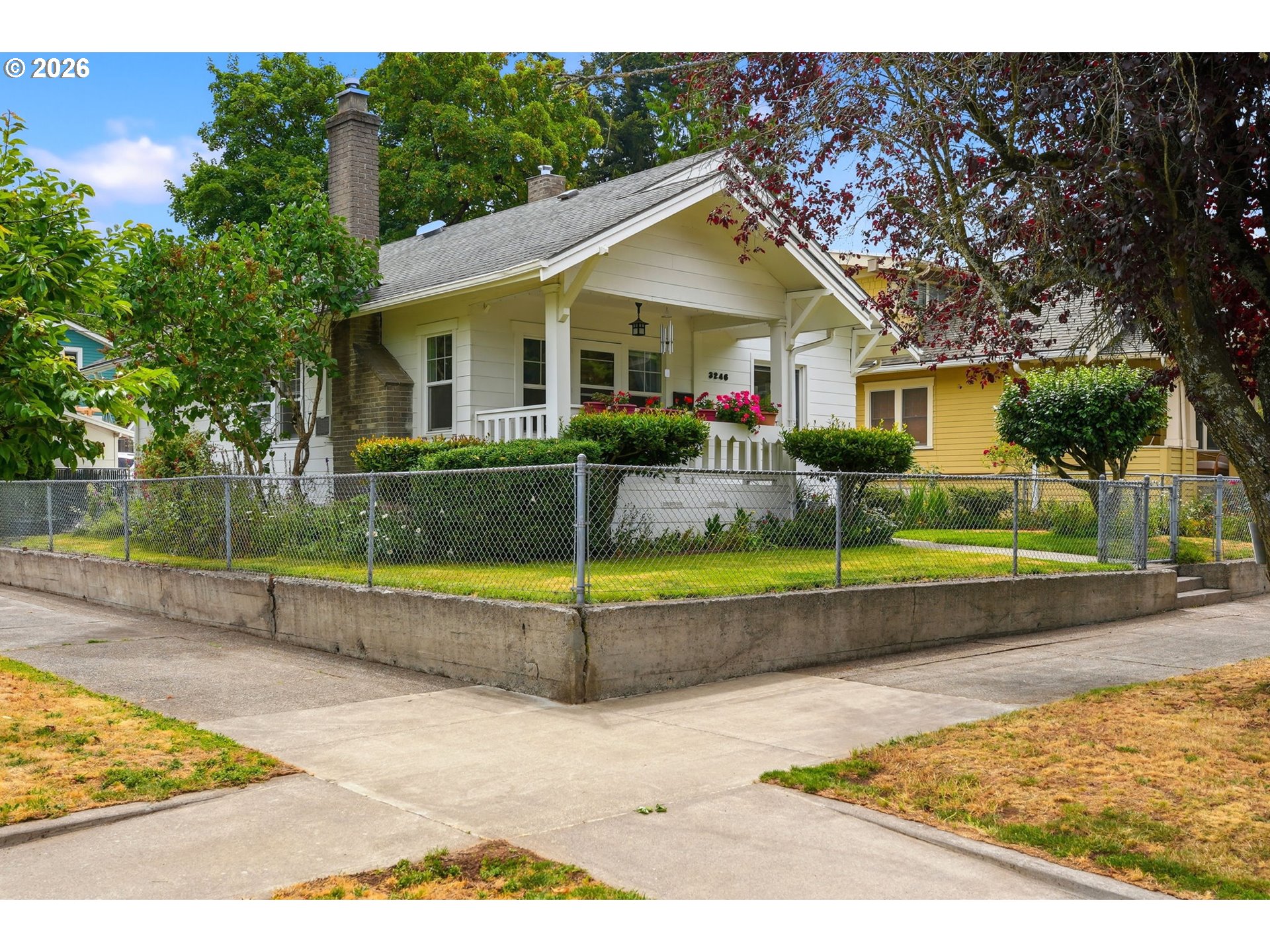 3246 Northeast 59th Avenue Portland, OR 97213 - Photo 2 of 46