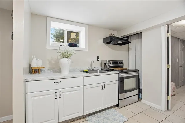 $520,000 | 20 Woodland Avenue, Cranston, RI 02920