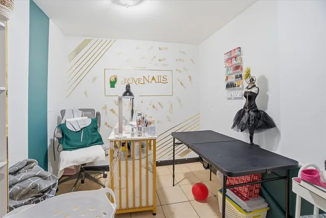 $520,000 | 20 Woodland Avenue, Cranston, RI 02920