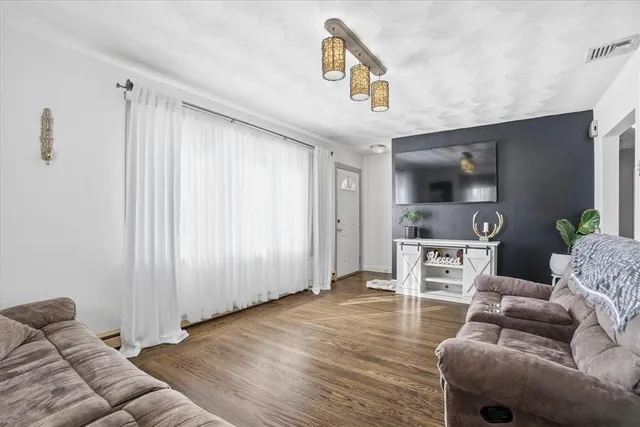 $520,000 | 20 Woodland Avenue, Cranston, RI 02920