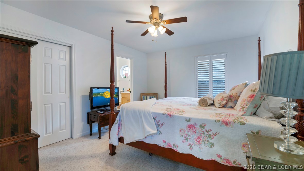 1453 Ginger Road Lake Ozark, MO 65049 - Photo 20 of 46 Guest Bedroom