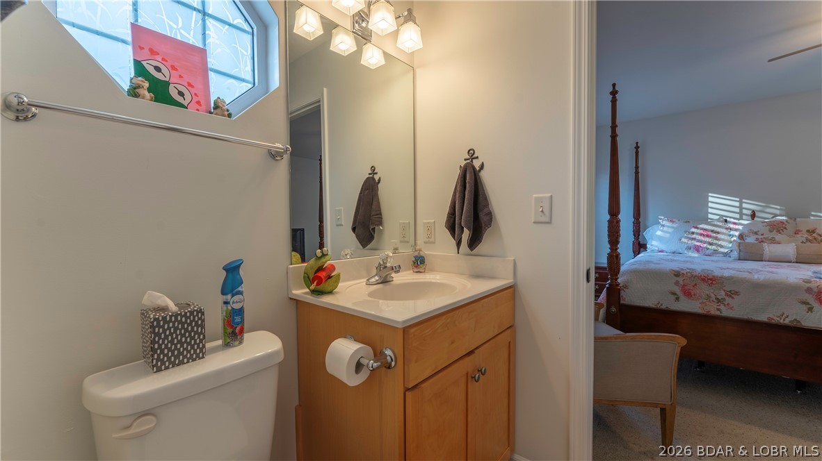 1453 Ginger Road Lake Ozark, MO 65049 - Photo 21 of 46 Jack and Jill bath