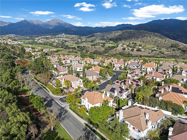 $1,899,000 | 2 Dellwood, Rancho Santa Margarita, CA 92679